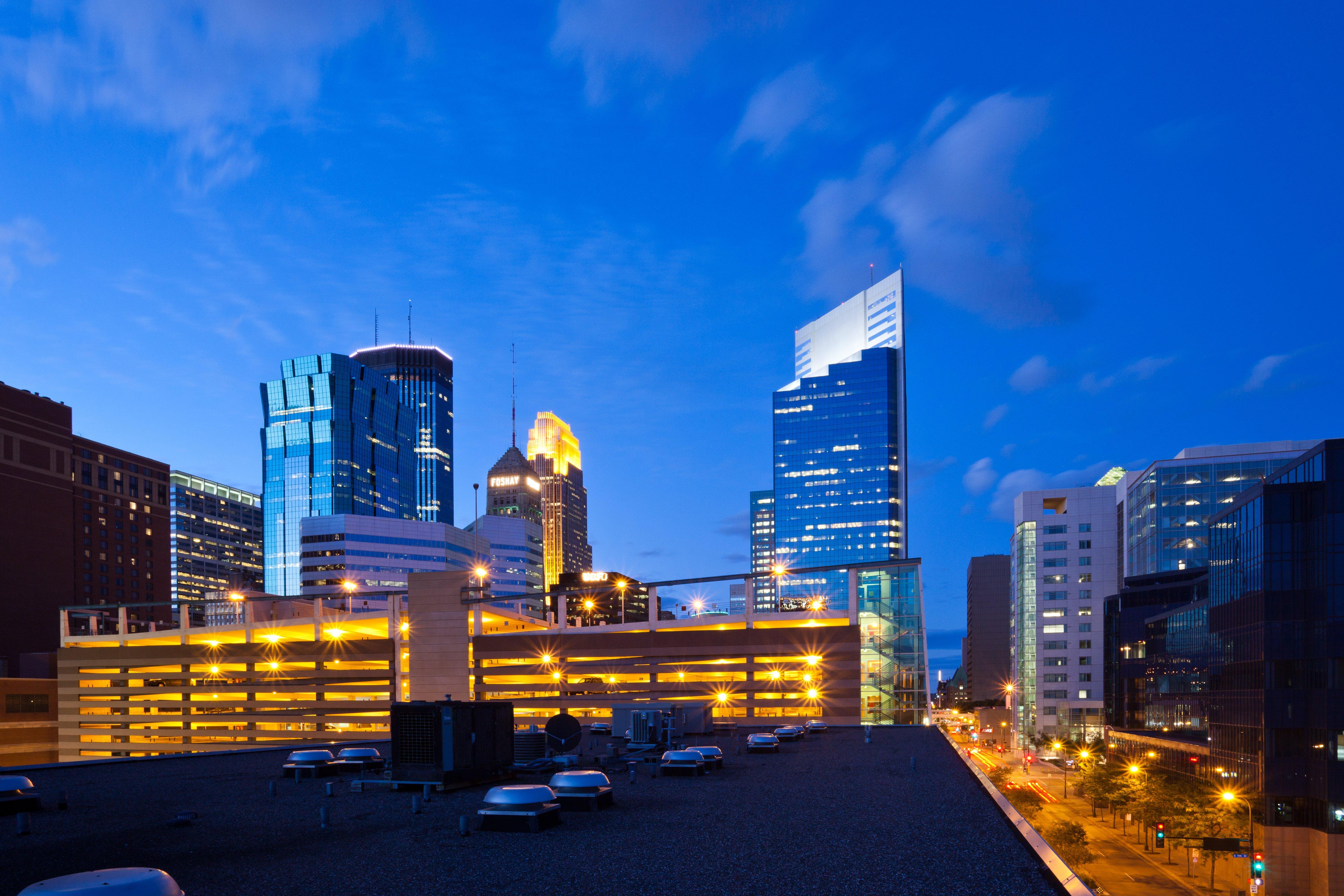 Holiday Inn Express Hotel & Suites Minneapolis-Downtown Convention Center By Ihg Ngoại thất bức ảnh